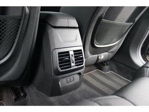 BMW 2 Serie Gran Coupé 218i F44 Corporate High Executive | 1e eigenaar | NL auto | LED | DAB | Carplay | 17 i... ActivLease financial lease