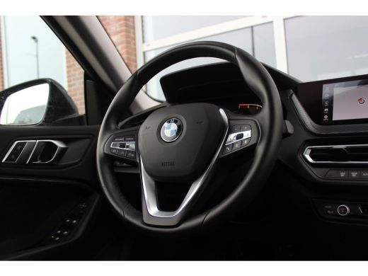 BMW 2 Serie Gran Coupé 218i F44 Corporate High Executive | 1e eigenaar | NL auto | LED | DAB | Carplay | 17 i... ActivLease financial lease