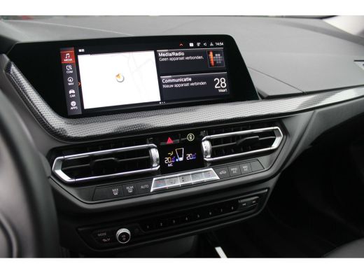 BMW 2 Serie Gran Coupé 218i F44 Corporate High Executive | 1e eigenaar | NL auto | LED | DAB | Carplay | 17 i... ActivLease financial lease