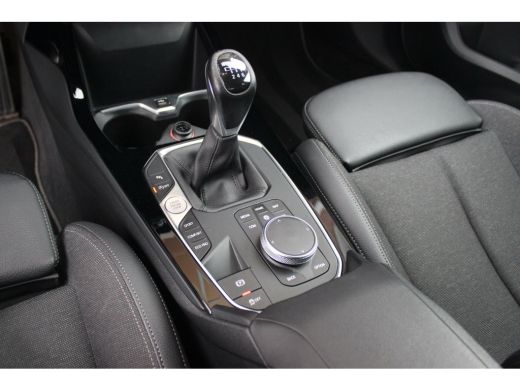 BMW 2 Serie Gran Coupé 218i F44 Corporate High Executive | 1e eigenaar | NL auto | LED | DAB | Carplay | 17 i... ActivLease financial lease