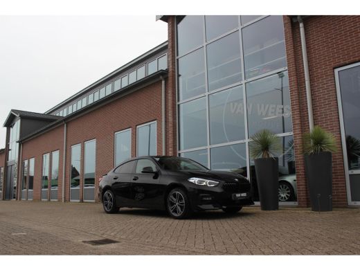 BMW 2 Serie Gran Coupé 218i F44 Corporate High Executive | 1e eigenaar | NL auto | LED | DAB | Carplay | 17 i... ActivLease financial lease