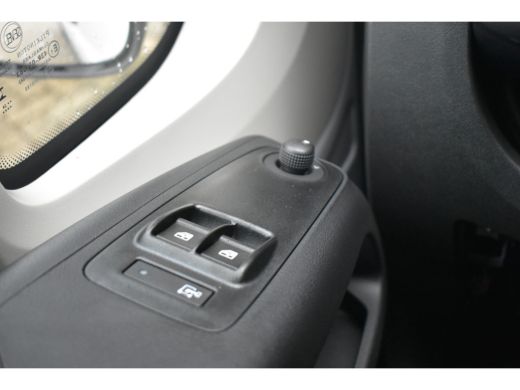 Fiat Ducato 2.2 MultiJet 140 pk S&S L3H2 3.3t | € 9.972,- Voorraad Voordeel | 3,9% Financial Lease | Pakket T... ActivLease financial lease