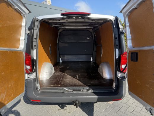 Mercedes Vito 114 CDI 136 PK / L3H1 / 1e EIG. / TREKHAAK / AIRCO / CRUISE / NETTE BUS ActivLease financial lease