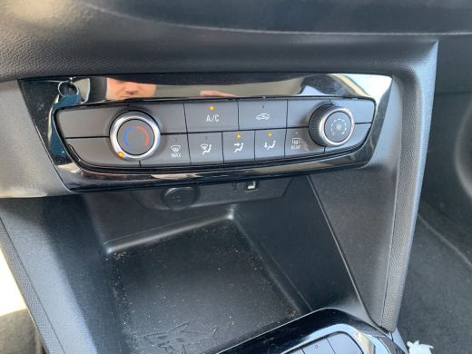 Opel Corsa Opel 1.2 Edition Airco | Cruise Control | Navi By App | PDC Achter | ActivLease financial lease