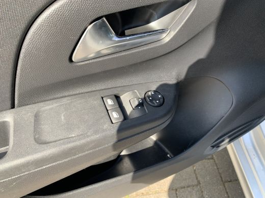 Opel Corsa Opel 1.2 Edition Airco | Cruise Control | Navi By App | PDC Achter | ActivLease financial lease