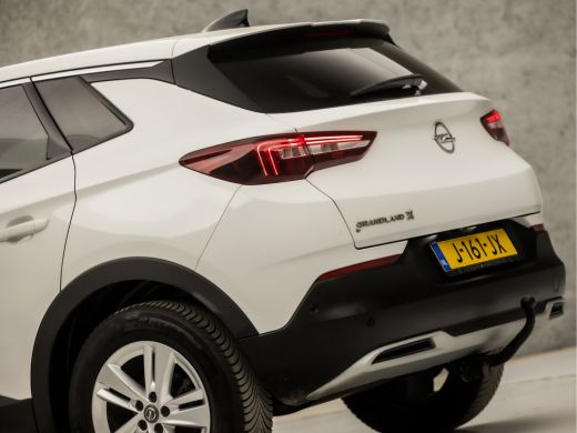 Opel Grandland X 1.2 Turbo Innovation Sport Automaat (APPLE CARPLAY, GROOT NAVI, CAMERA, LEDER, LED KOPLAMPEN, S... ActivLease financial lease