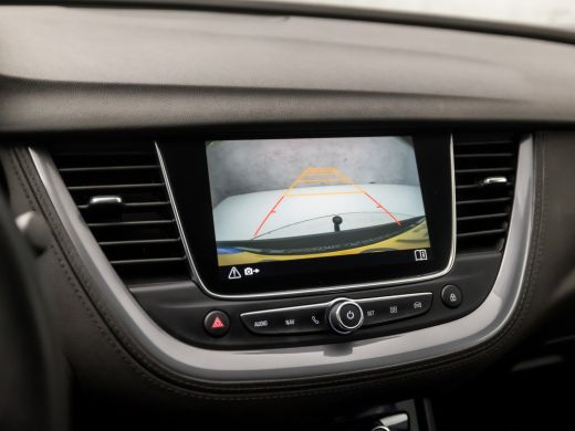 Opel Grandland X 1.2 Turbo Innovation Sport Automaat (APPLE CARPLAY, GROOT NAVI, CAMERA, LEDER, LED KOPLAMPEN, S... ActivLease financial lease
