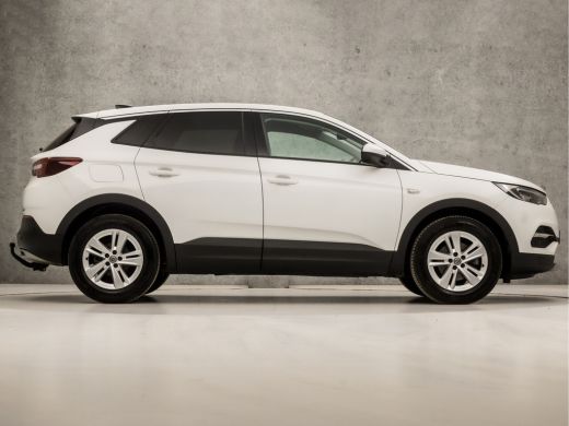 Opel Grandland X 1.2 Turbo Innovation Sport Automaat (APPLE CARPLAY, GROOT NAVI, CAMERA, LEDER, LED KOPLAMPEN, S... ActivLease financial lease