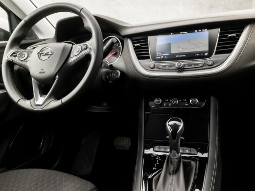 Opel Grandland X 1.2 Turbo Innovation Sport Automaat (APPLE CARPLAY, GROOT NAVI, CAMERA, LEDER, LED KOPLAMPEN, S... ActivLease financial lease
