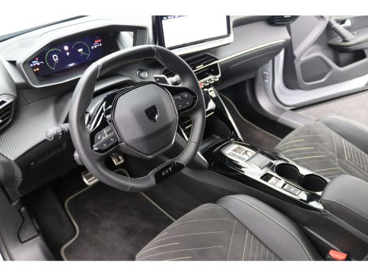 Peugeot 2008 1.2 PureTech 130 GT ActivLease financial lease