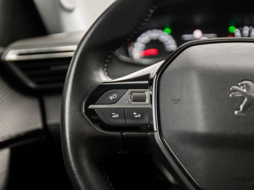 Peugeot 2008 1.2 PureTech Sport (APPLE CARPLAY, GROOT NAVI, LED KOPLAMPEN, GETINT GLAS, SPORTSTOELEN, CRUISE, ... ActivLease financial lease