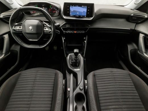Peugeot 2008 1.2 PureTech Sport (APPLE CARPLAY, GROOT NAVI, LED KOPLAMPEN, GETINT GLAS, SPORTSTOELEN, CRUISE, ... ActivLease financial lease