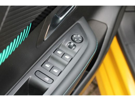 Peugeot 208 Peugeot 5drs 1.2 PureTech 100pk Allure | Navigatie | Apple Carplay | 3D Instrumenetenpaneel | ActivLease financial lease
