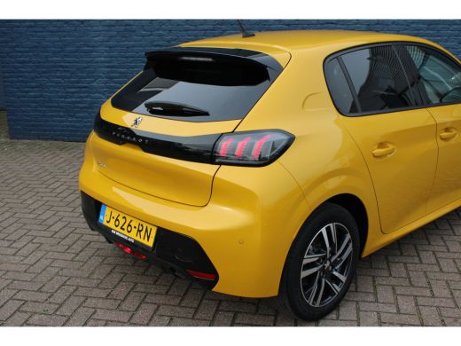 Peugeot 208 Peugeot 5drs 1.2 PureTech 100pk Allure | Navigatie | Apple Carplay | 3D Instrumenetenpaneel | ActivLease financial lease