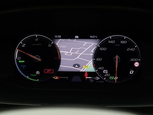 Seat Formentor 1.4 e-Hybrid VZ Performance 245PK DSG full led, trekhaak, side assist, panoramadak, elek. bedienb... ActivLease financial lease