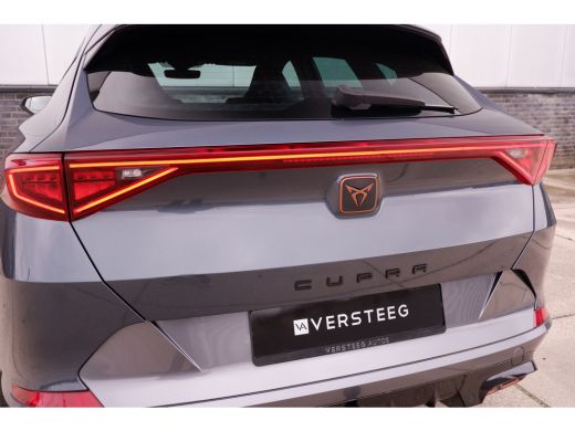 Seat Formentor 1.4 e-Hybrid VZ Performance Elek. Trekhaak | Camera | LED | Navi | Sfeerverl. Carplay | Blind Spot ActivLease financial lease