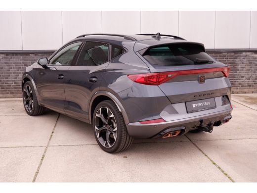 Seat Formentor 1.4 e-Hybrid VZ Performance Elek. Trekhaak | Camera | LED | Navi | Sfeerverl. Carplay | Blind Spot ActivLease financial lease