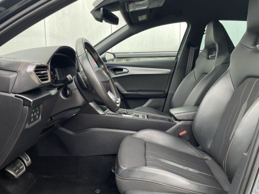 Seat Formentor 1.4 e-Hybrid VZ Performance Elek. Trekhaak | Camera | LED | Navi | Sfeerverl. Carplay | Blind Spot ActivLease financial lease