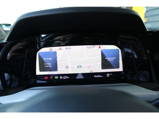 Volkswagen GOLF Variant 1.5 eTSI Life Business | Trekhaak || Achteruitrijcamera | Extra getint glas | Matrix LED koplampen ActivLease financial lease