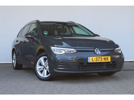 Volkswagen GOLF Variant 1.5 eTSI Life Business | Trekhaak || Achteruitrijcamera | Extra getint glas | Matrix LED koplampen ActivLease financial lease