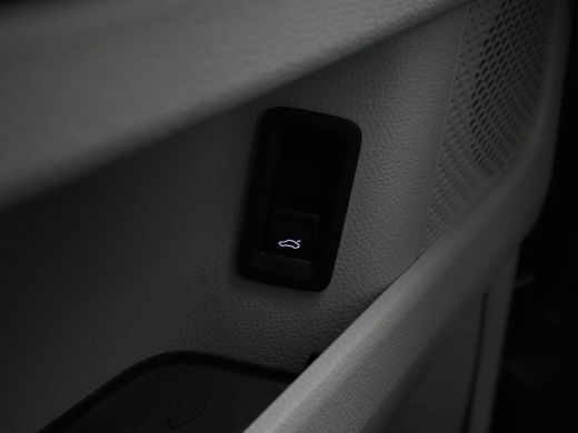 Volkswagen ID. Buzz Pro 77kWh Navigatie 360 Camera iQ Light El. Schuifdeuren ActivLease financial lease