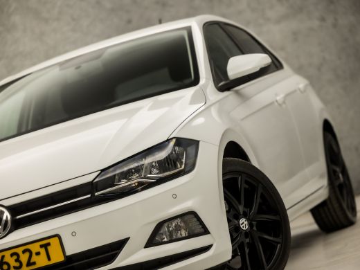 Volkswagen Polo 1.0 Sportline (PARKEERSENSOREN, LM VELGEN, GETINT GLAS, CRUISE, SPORTSTOELEN, ELEK PAKKET, LED AC... ActivLease financial lease