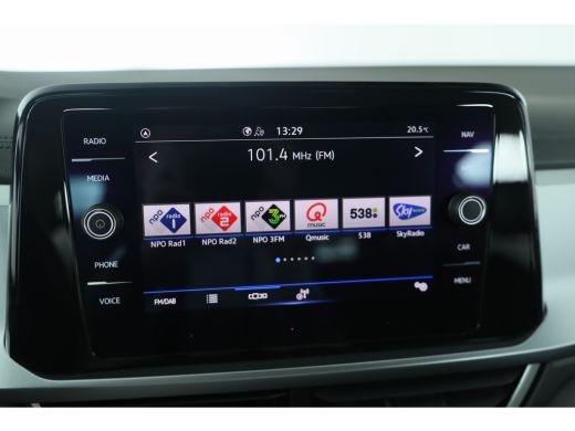 Volkswagen T-Roc 1.0 TSI Life | Adaptive Cruise | Virtual Cockpit | LED | Parkeersensoren | Navi By App | Apple Ca... ActivLease financial lease