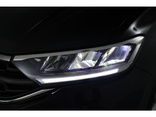 Volkswagen T-Roc 1.0 TSI Life | Adaptive Cruise | Virtual Cockpit | LED | Parkeersensoren | Navi By App | Apple Ca... ActivLease financial lease