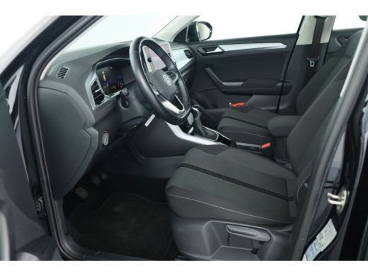 Volkswagen T-Roc 1.0 TSI Life | Adaptive Cruise | Virtual Cockpit | LED | Parkeersensoren | Navi By App | Apple Ca... ActivLease financial lease