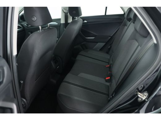 Volkswagen T-Roc 1.0 TSI Life | Adaptive Cruise | Virtual Cockpit | LED | Parkeersensoren | Navi By App | Apple Ca... ActivLease financial lease