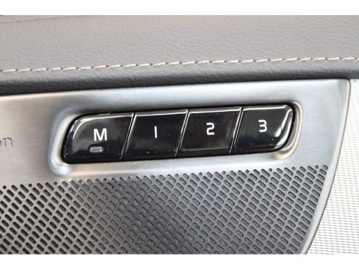 Volvo  XC90 Volvo T8 Recharge AWD Ultimate Dark 455PK | Panoramadak | Luchtvering | Trekhaak | Getint Glas | ... ActivLease financial lease