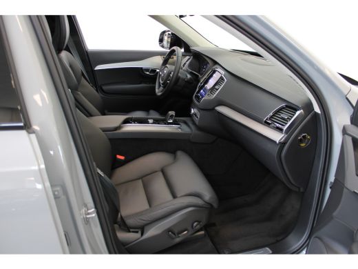 Volvo  XC90 Volvo T8 Recharge AWD Ultimate Dark 455PK | Panoramadak | Luchtvering | Trekhaak | Getint Glas | ... ActivLease financial lease