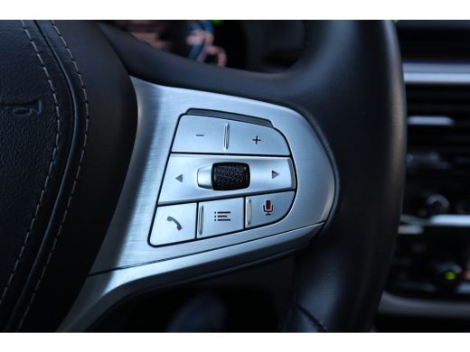 BMW 5 Serie Touring 530e High Executive Pano / Stoelventilatie / Individual / Leder dashboard / Zeer compleet / ActivLease financial lease