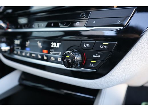 BMW 5 Serie Touring 530e High Executive Pano / Stoelventilatie / Individual / Leder dashboard / Zeer compleet / ActivLease financial lease