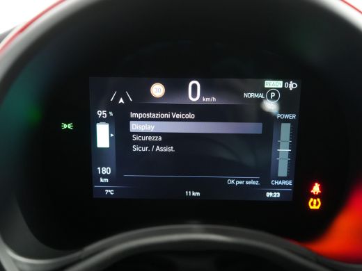 Fiat 500 RED 24 kWh | Airco (automatisch) | Chroom delen exterieur | Chroom delen exterieur ActivLease financial lease
