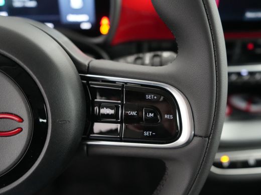 Fiat 500 RED 24 kWh | Airco (automatisch) | Chroom delen exterieur | Chroom delen exterieur ActivLease financial lease