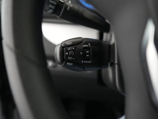 Fiat E-Scudo L3H1 SX 75kWh 3-zits | Achteruitrijcamera | Airco | Apple Carplay/Android Auto ActivLease financial lease