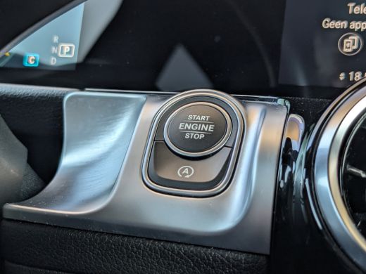 Mercedes GLB Mercedes-Benz 180 AMG Line 7p. | Trekhaak | Cruise Control | Camera ActivLease financial lease