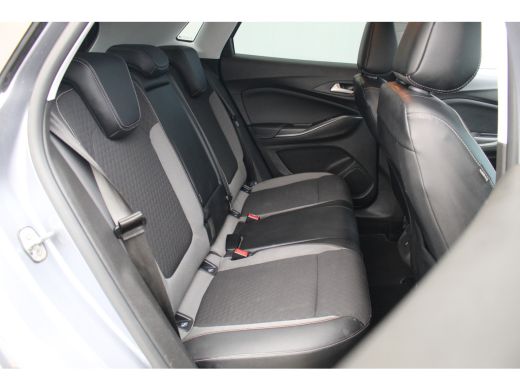 Opel Grandland X 1.2 Turbo Innovation | AGR | Camera | Carplay | DAB | Cruise | Dodehoeksensor | PDC V+A | Elek. A... ActivLease financial lease