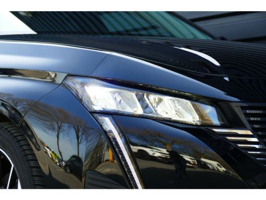 Peugeot 308 1.2 PURETECH 130PK ALLURE PACK AUTOMAAT / NAVI / CLIMA / PDC / 17"LMV / CAMERA / KEYLESS / FULL-L... ActivLease financial lease