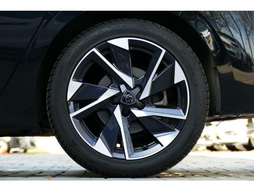 Peugeot 308 1.2 PURETECH 130PK ALLURE PACK AUTOMAAT / NAVI / CLIMA / PDC / 17"LMV / CAMERA / KEYLESS / FULL-L... ActivLease financial lease