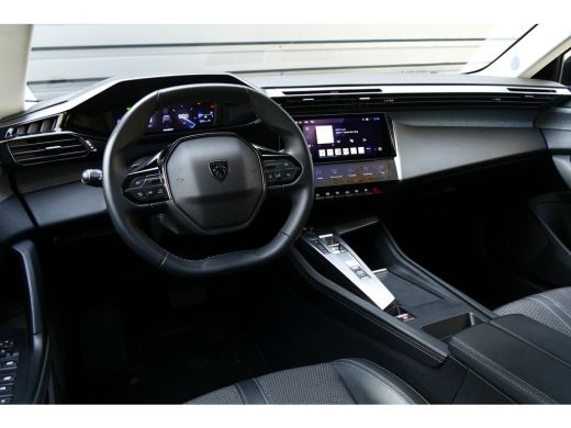 Peugeot 308 1.2 PURETECH 130PK ALLURE PACK AUTOMAAT / NAVI / CLIMA / PDC / 17"LMV / CAMERA / KEYLESS / FULL-L... ActivLease financial lease