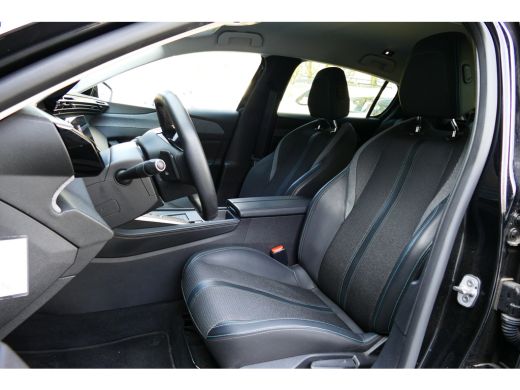 Peugeot 308 1.2 PURETECH 130PK ALLURE PACK AUTOMAAT / NAVI / CLIMA / PDC / 17"LMV / CAMERA / KEYLESS / FULL-L... ActivLease financial lease