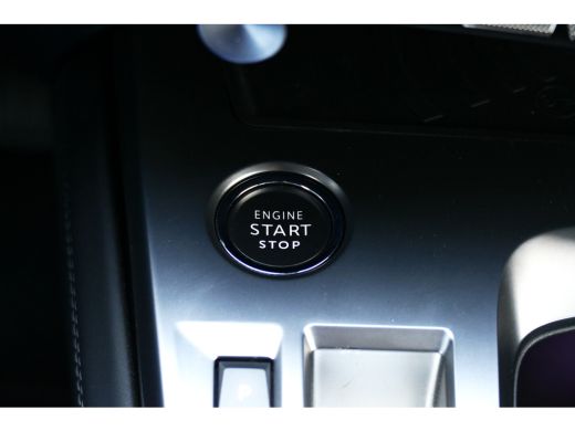 Peugeot 308 1.2 PURETECH 130PK ALLURE PACK AUTOMAAT / NAVI / CLIMA / PDC / 17"LMV / CAMERA / KEYLESS / FULL-L... ActivLease financial lease