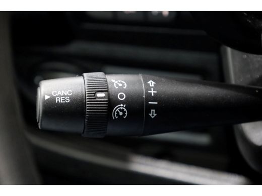 Peugeot Boxer 2.2 BlueHDi 120pk L2H2 Premium Airco/Camera 09-2020 ActivLease financial lease