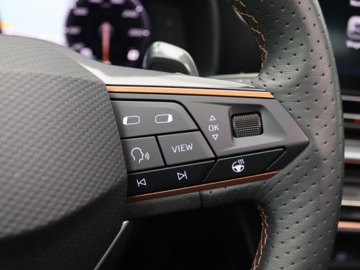 Seat Formentor 1.4 e-Hybrid Adrenaline 204PK DSG panoramadak, full led, adaptive cruise, achteruitrijcamera, key... ActivLease financial lease