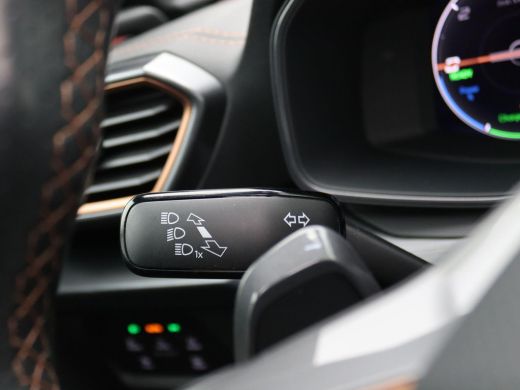 Seat Formentor 1.4 e-Hybrid Adrenaline 204PK DSG panoramadak, full led, adaptive cruise, achteruitrijcamera, key... ActivLease financial lease