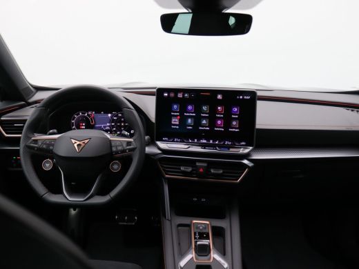 Seat Formentor 1.5 TSI e-Hybrid VZ Performance 272PK DSG matrix led, adaptive cruise, side assist, Sennheiser au... ActivLease financial lease