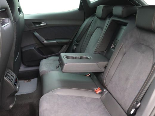 Seat Formentor 1.5 TSI e-Hybrid VZ Performance 272PK DSG matrix led, adaptive cruise, side assist, Sennheiser au... ActivLease financial lease
