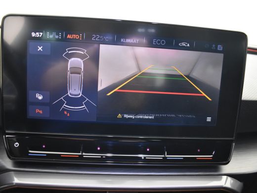 Seat Leon Sportstourer 1.4 e-Hybrid VZ Business 245pk | Adaptief cruise control | Park assist | Dodehoekdetectie | Camer... ActivLease financial lease